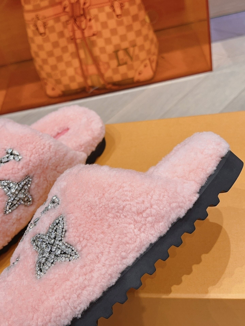 Louis Vuitton Slippers